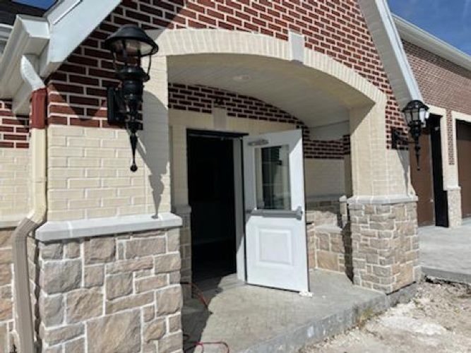 Christian Brothers Auto - Oveido, Florida