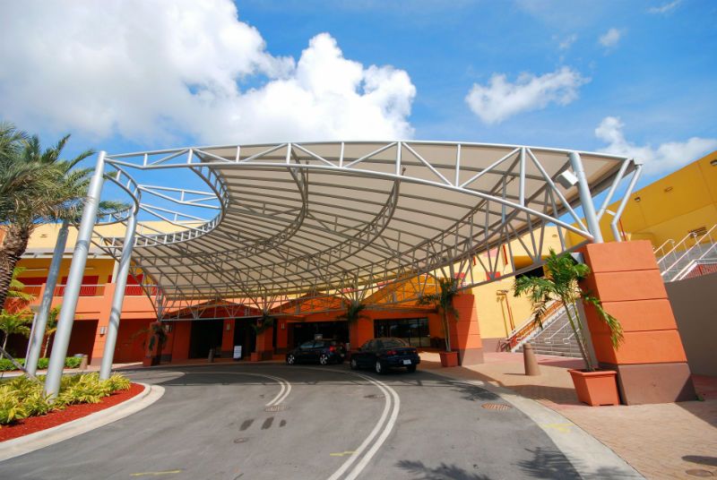 Entrance-Valet Canopy