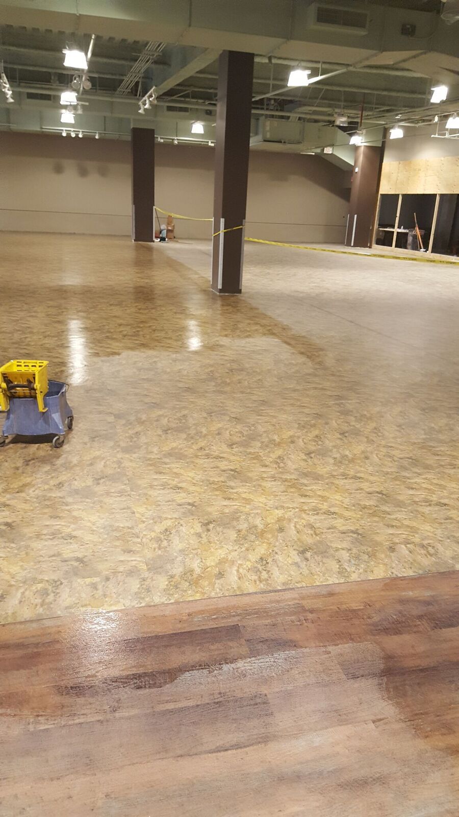 Bob's Cleaning Service Floor cleaning & waxing Image ProView