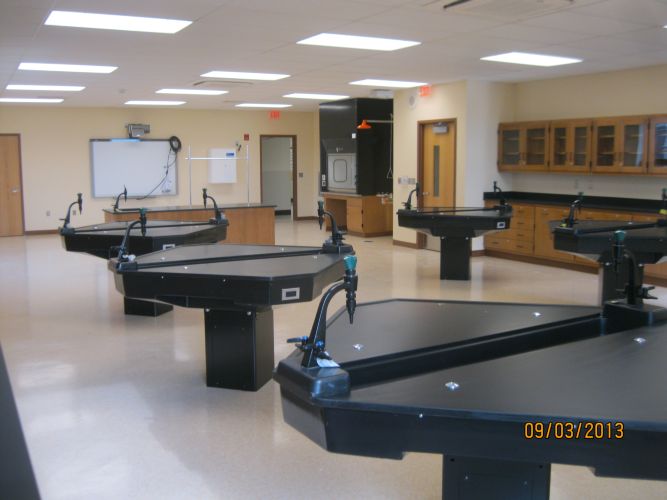 Newark Technology Laboratory Upgrades at Technology High School Photo 4