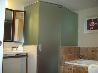 Shower Door/Enclosures