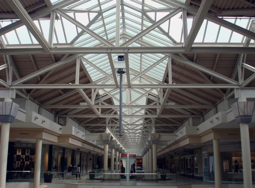 Burlington Mall Hanging LED Screen