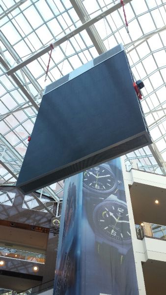 Burlington Mall Hanging LED Screen