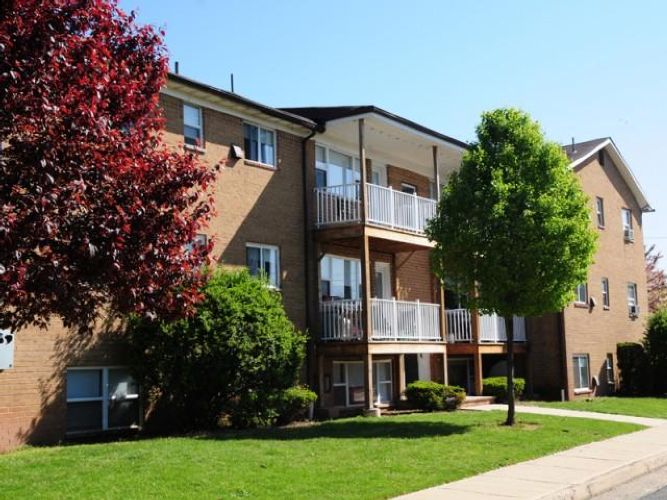 Renaissance ManorApartments, Condos, & Houses by Nivek Painting in