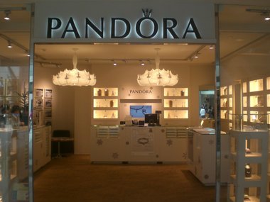 Pandora-Shops at Pembroke Gardens. Pembroke Pines, Florida