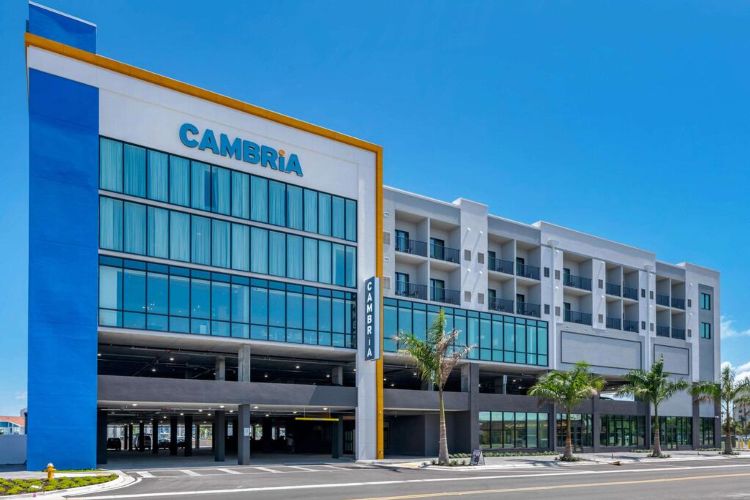 Cambria at Madeira Town Center