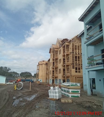 Causeway Commons Apartments 