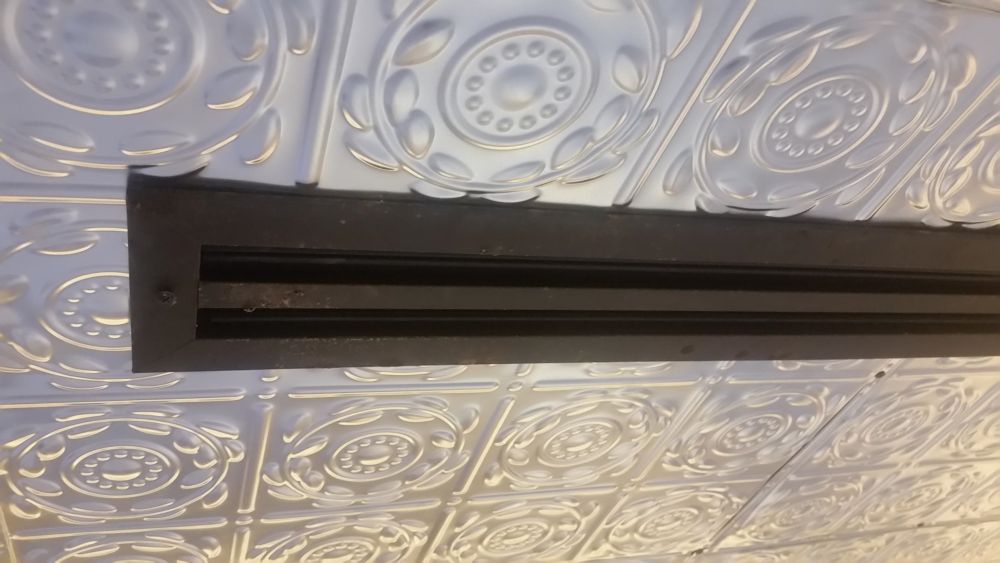 Urbain 40 Metal Ceiling