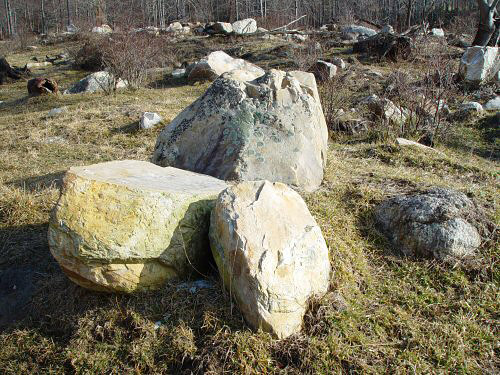 Mountain Mix Boulders
