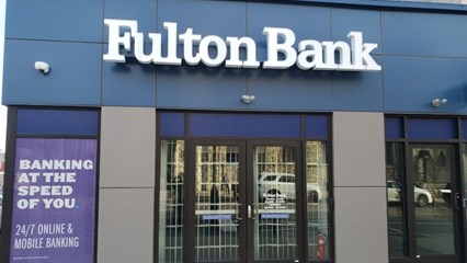 Fulton Bank @ 2700 W Girard Ave