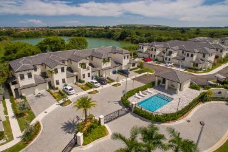 Oak Hammocks Townhomes