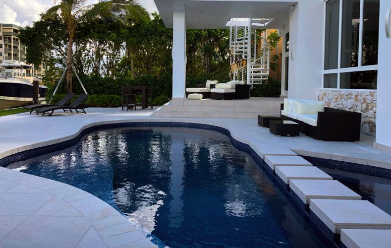 Weinberg Residence
