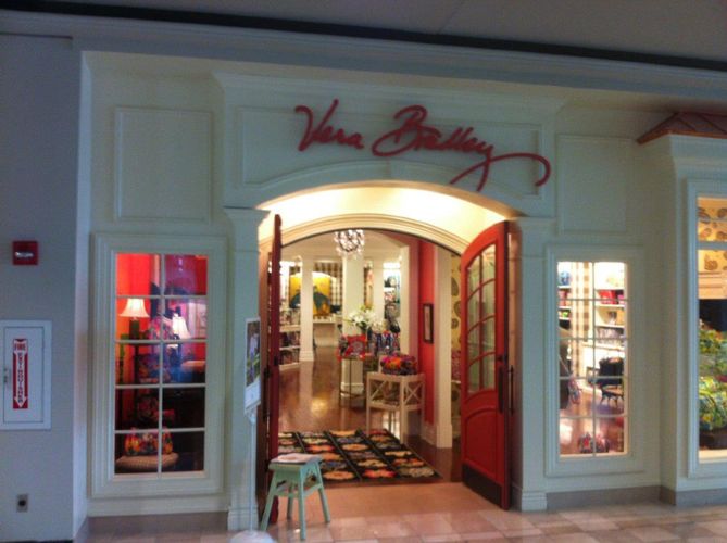 Vera Bradley- Phipps Plaza Photo 1