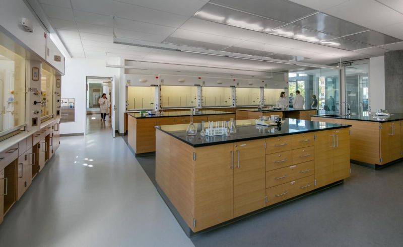 LMU&ndash; Life Sciences Building