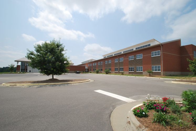 Southern Lee High School